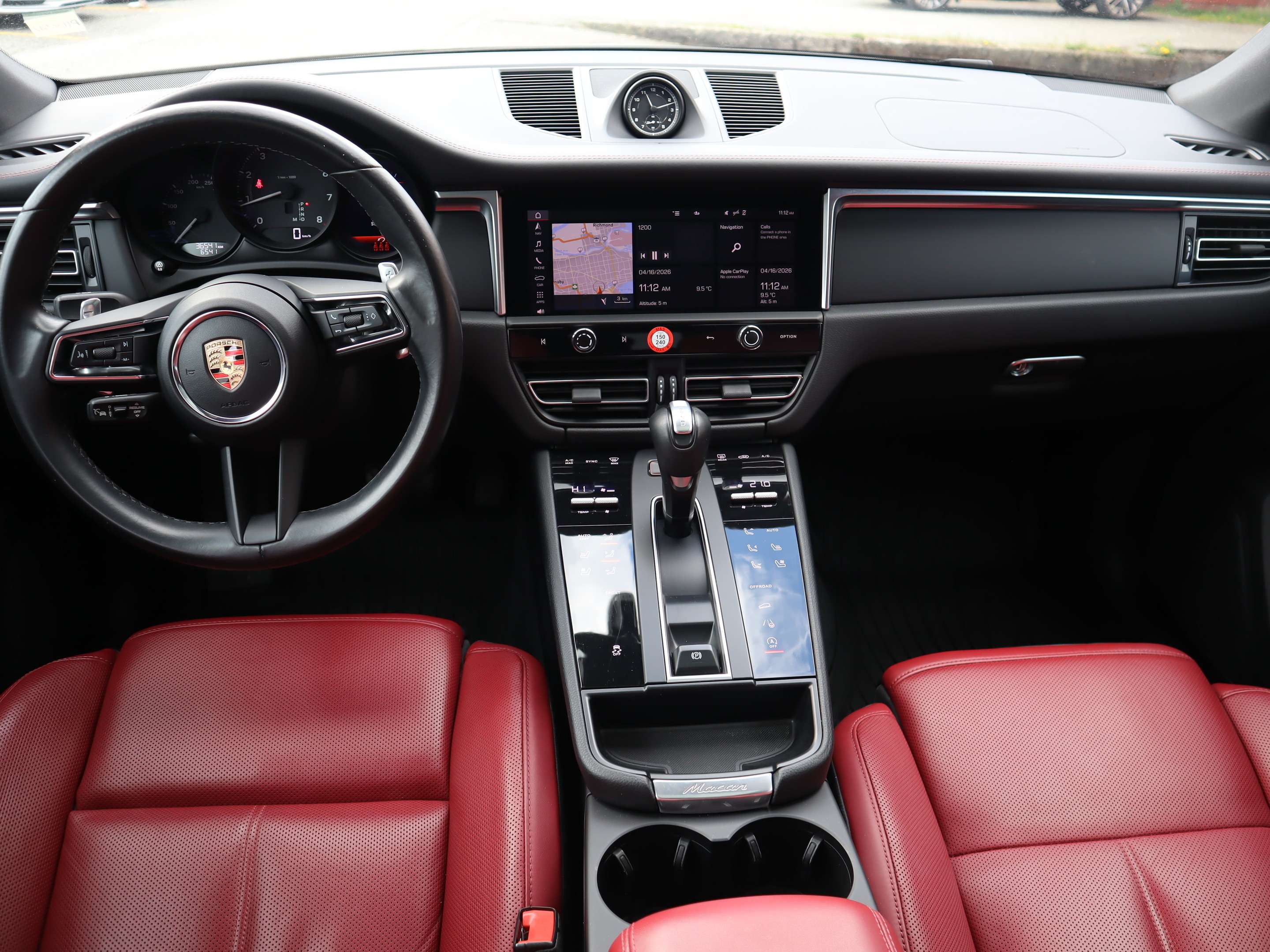 2023 Porsche Macan AWD thumb 16