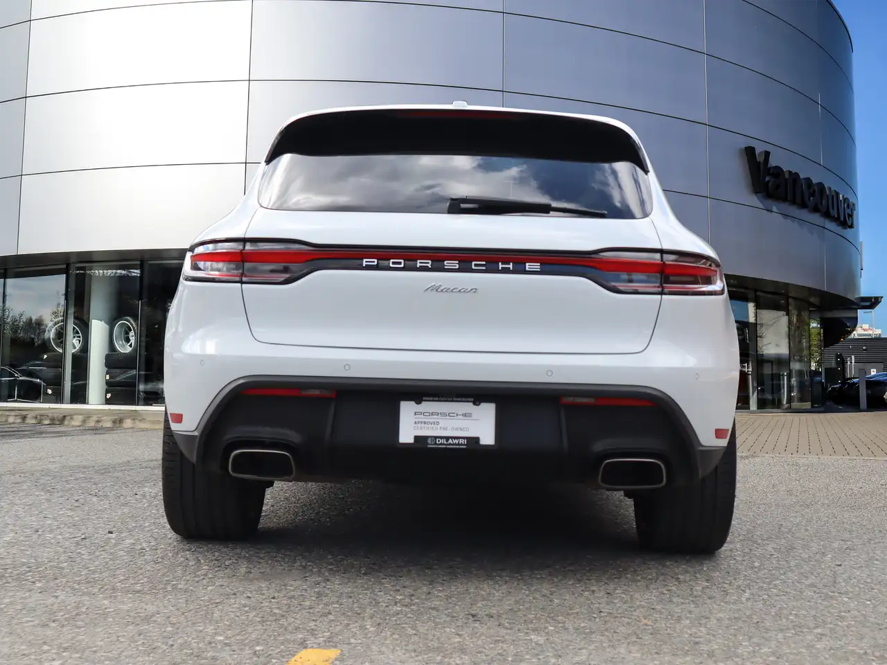 Porsche Macan снимка Porsche Macan
