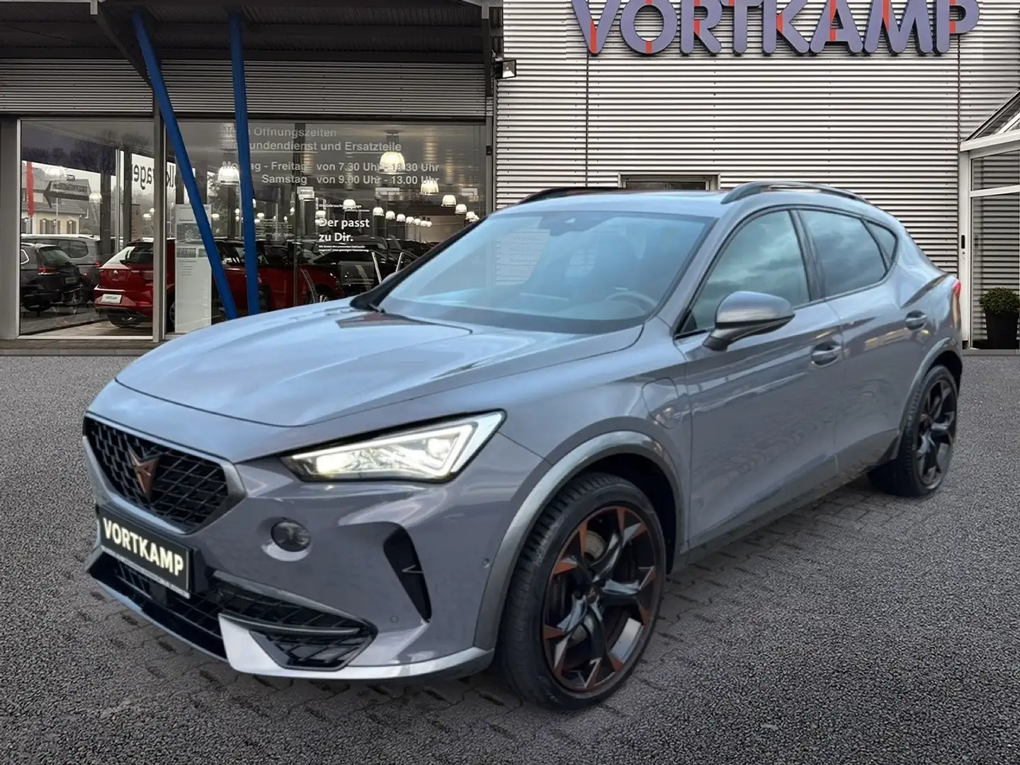 CUPRA Formentor VZ e-Hybrid Pano/FullLink/el.Heckkl Grau - 2