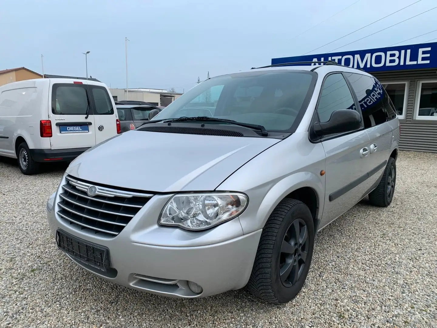 Chrysler Voyager 2.5 CRD SE 7.Sitzer Klima Tüv: 09.2025 Plateado - 2