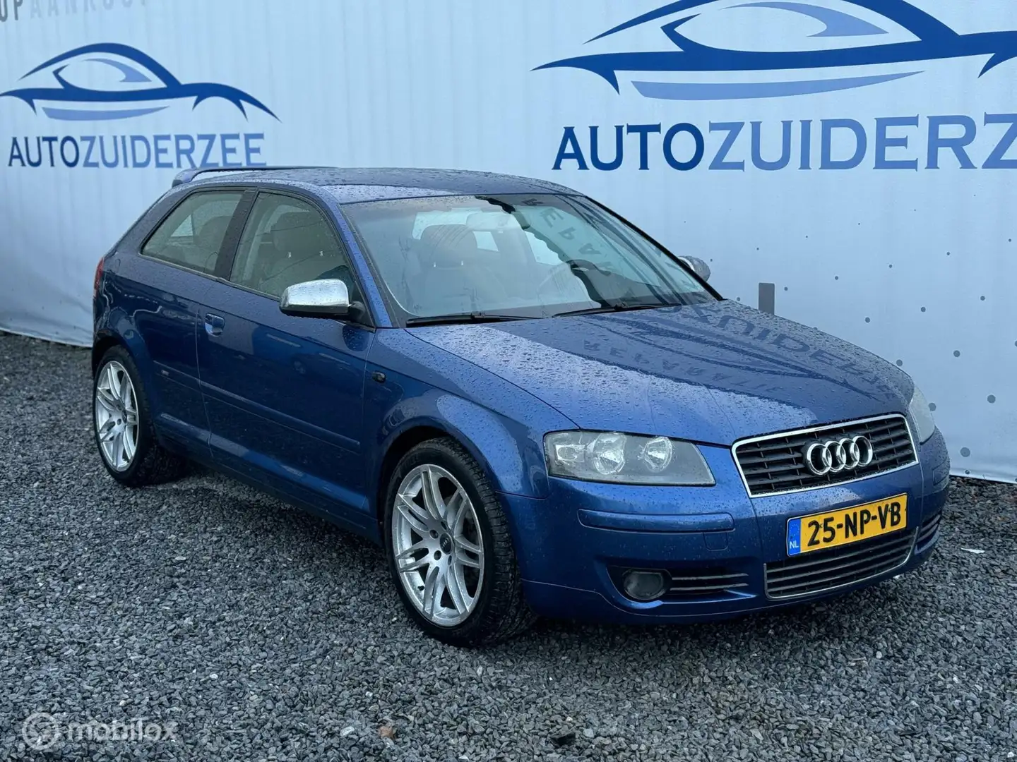 Audi A3 1.6 FSI Ambition Blauw - 1