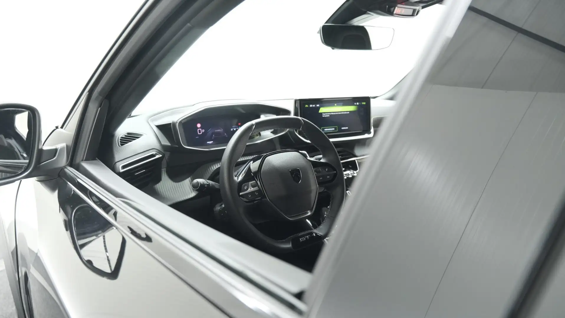 Peugeot 2008 PureTech 130 EAT8 GT | 360 Camera | Adaptieve Crui Zwart - 2