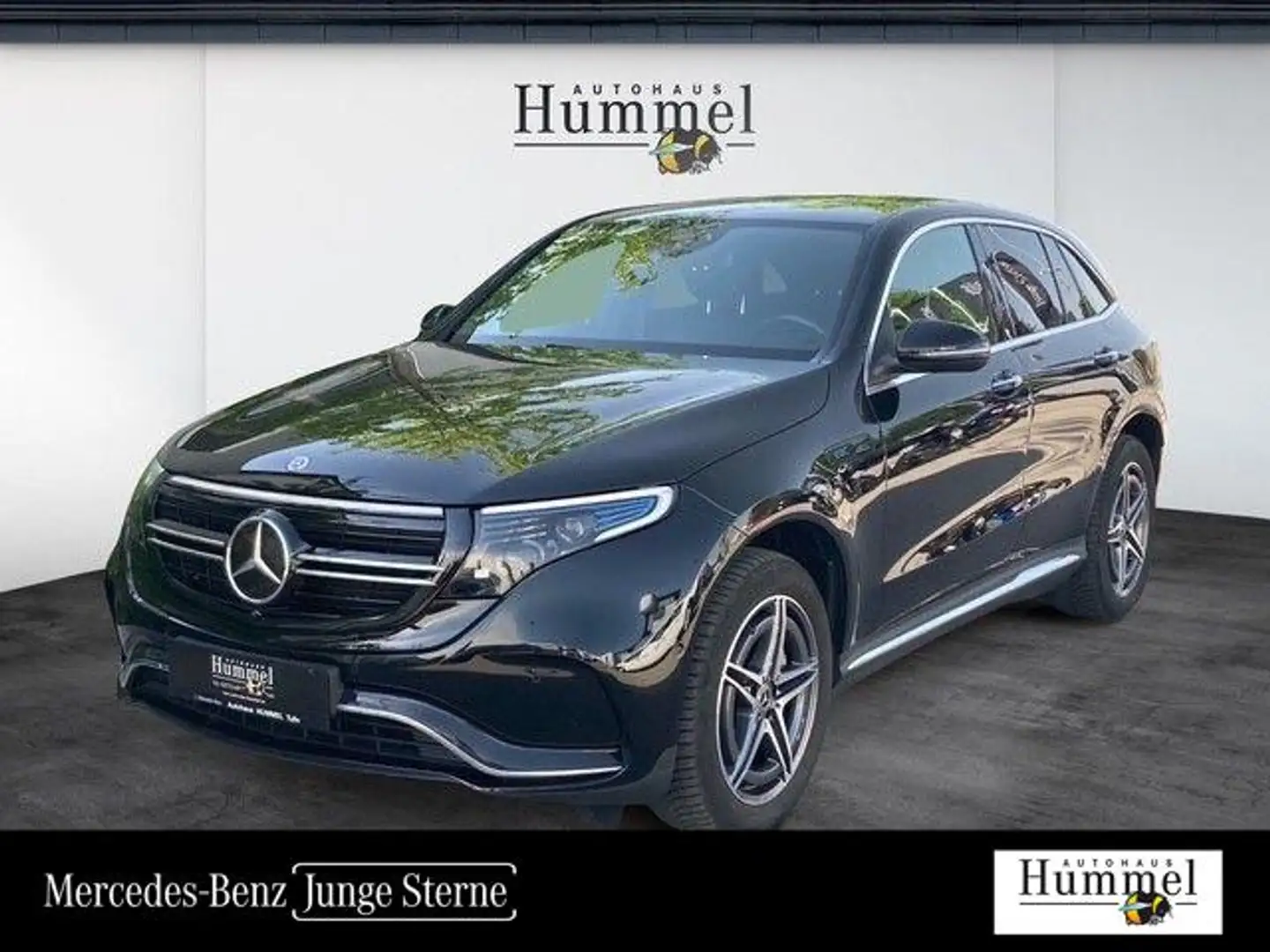 Mercedes-Benz EQC 400 4MATIC Distr KeyGo PTS Shz Ambi FAP Mbeam Schwarz - 1