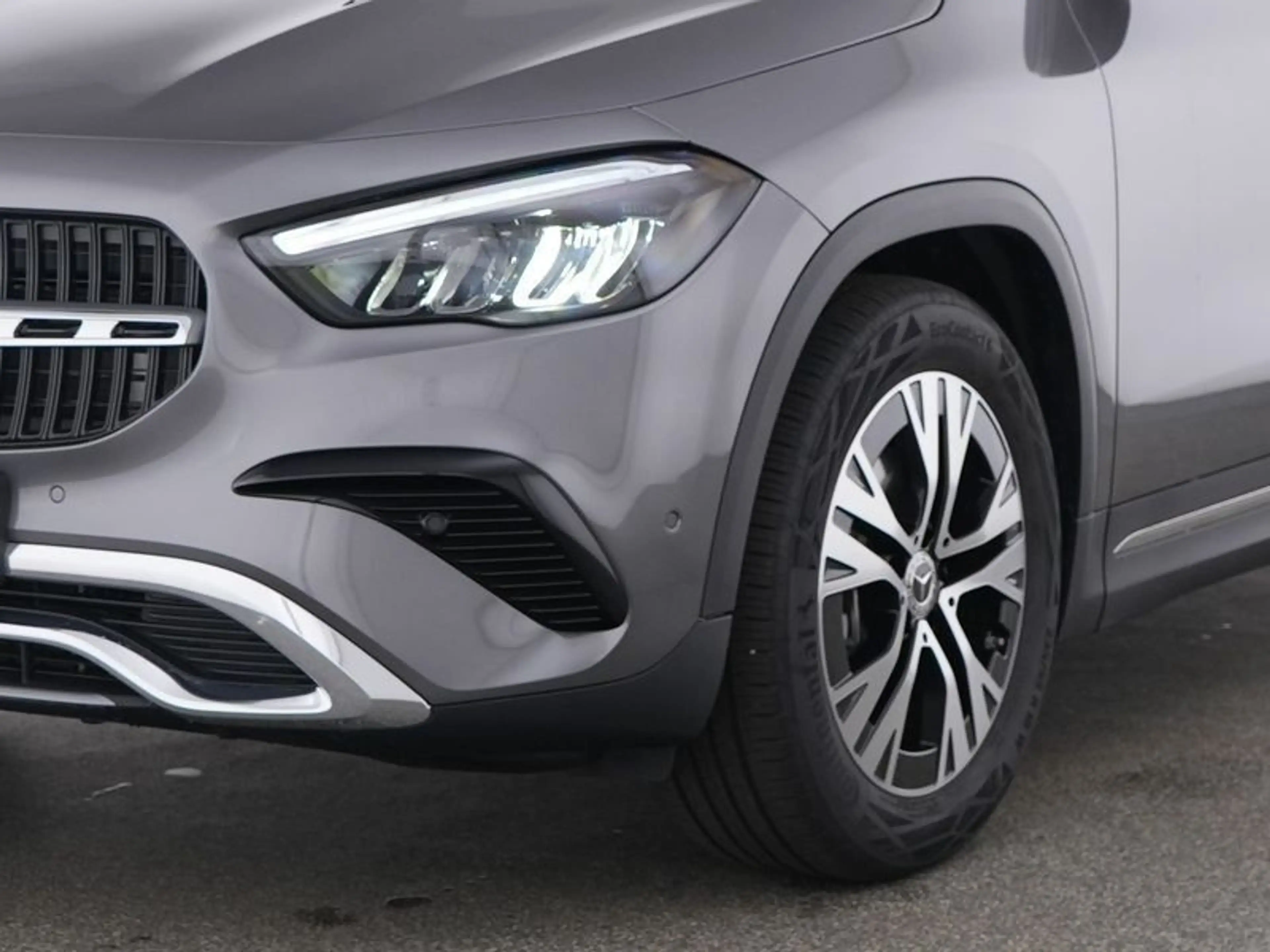 Mercedes-Benz GLA 180 Progressive Adv.*Distronic*Totwinkel*LED — photo 3