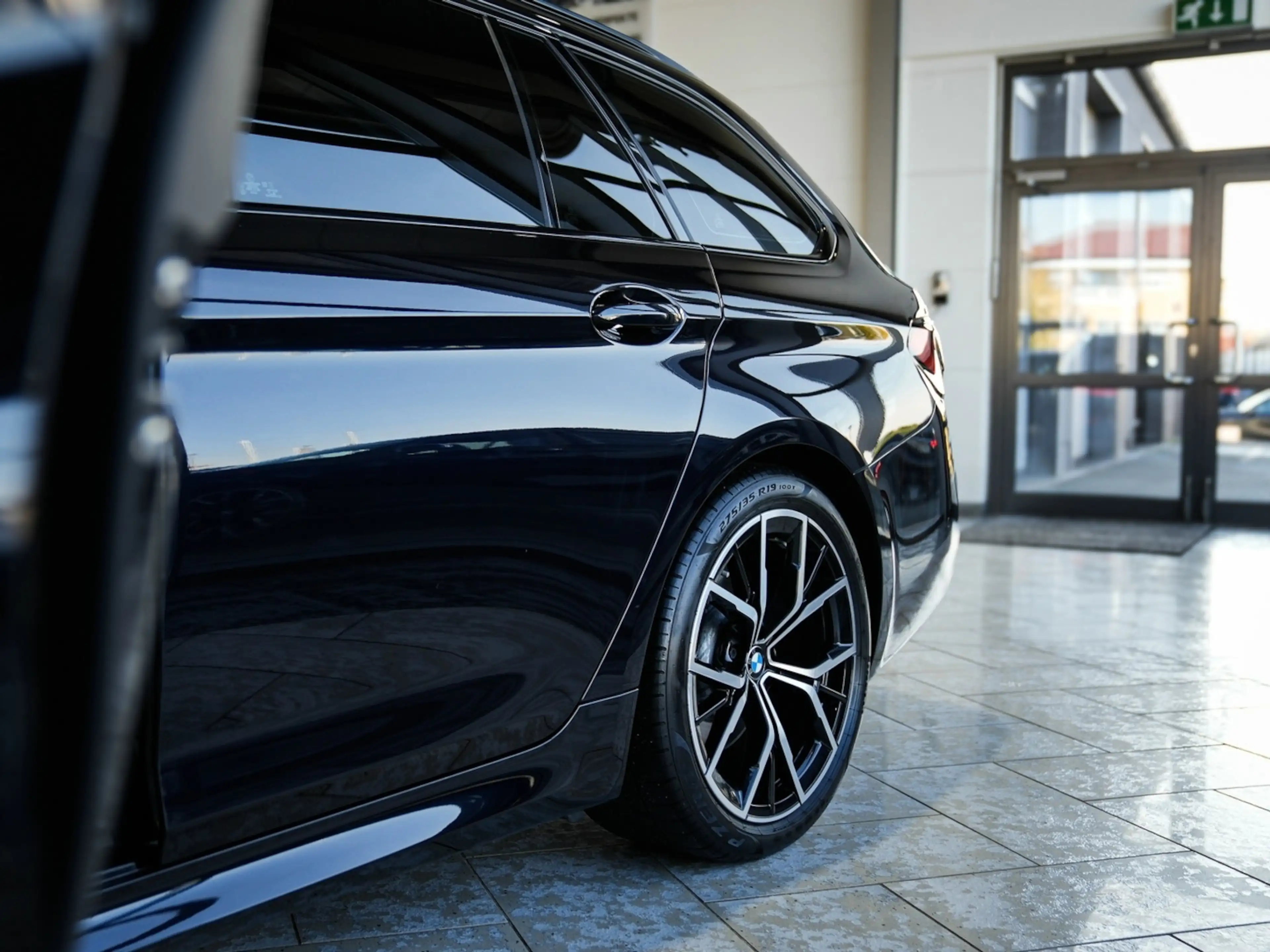 BMW 530 530i Touring M Sport 19LM Kamera ACC — photo 10