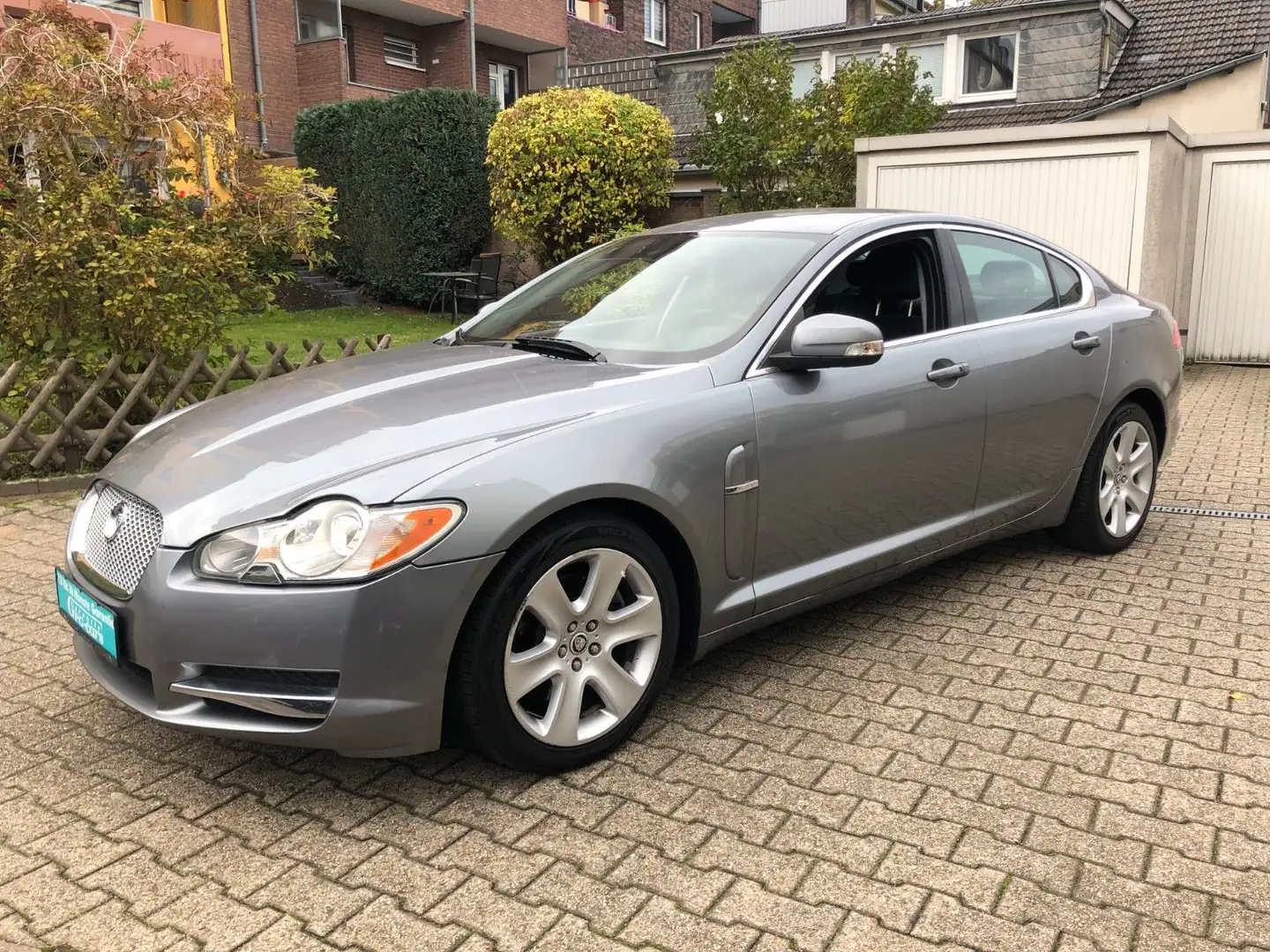 Jaguar XF 3.0 V6 Diesel Edition, LEDER XENON, Scheckhef Grijs - 1