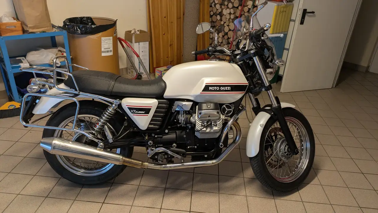 Moto Guzzi V 7