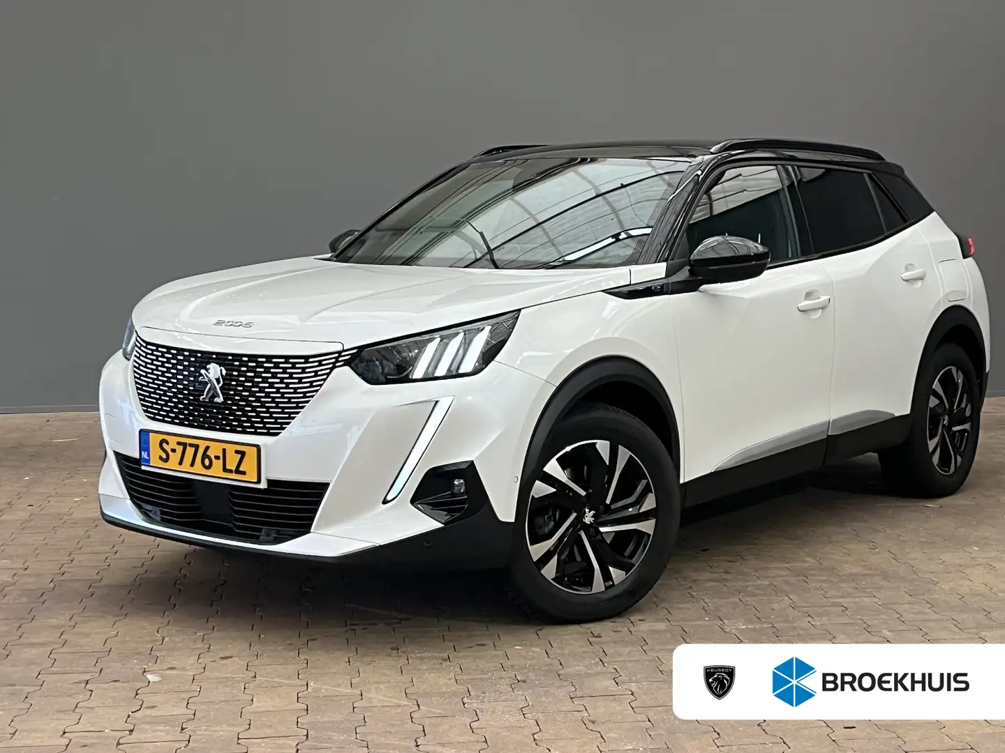 Peugeot e-2008 EV GT 50 kWh Cruise Control | Navigatie | Camera | Bianco - 1