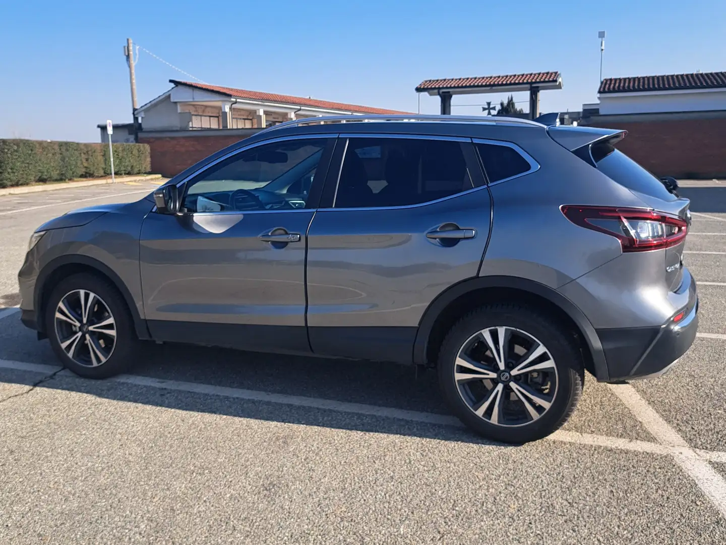 Nissan Qashqai Qashqai II 2017 1.5 dci N-Connecta 115cv dct Серый - 1