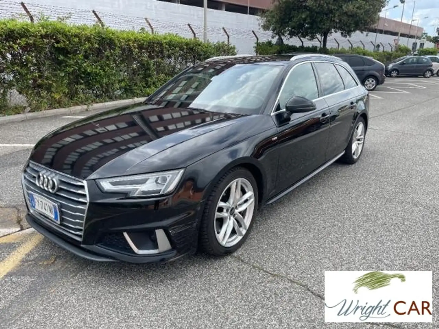 Audi A4 Avant 50 TDI quattro tiptronic Schwarz - 1