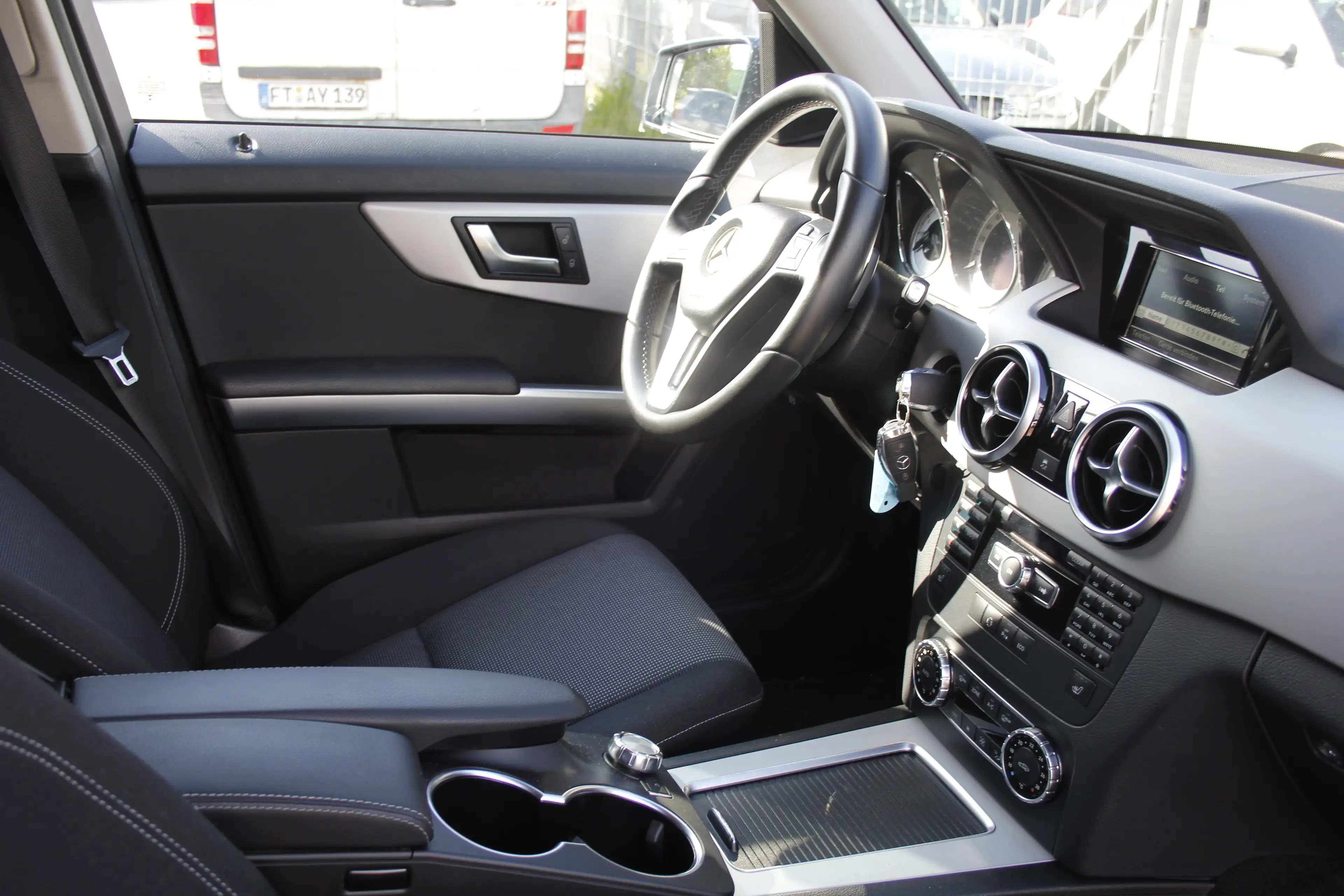 Mercedes-Benz GLK 200 GLK 200 CDI Automatik Navi Sitzheizung — photo 8