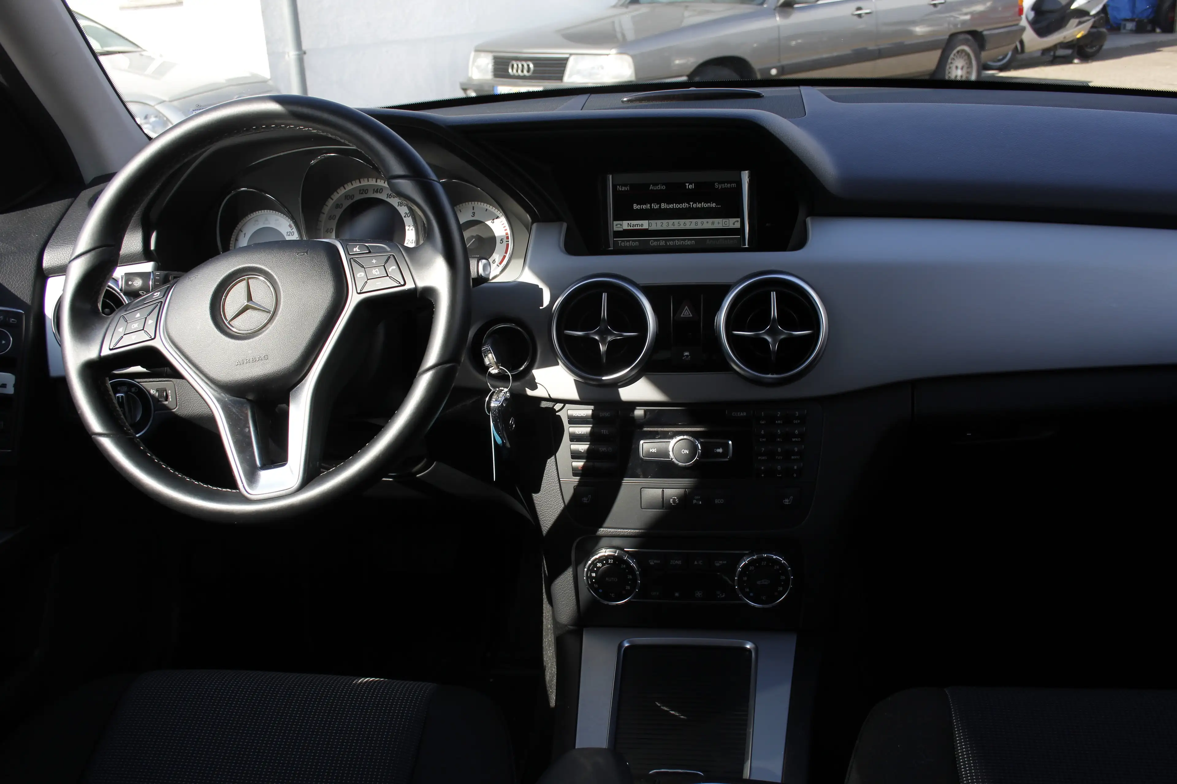 Mercedes-Benz GLK 200 GLK 200 CDI Automatik Navi Sitzheizung — photo 9
