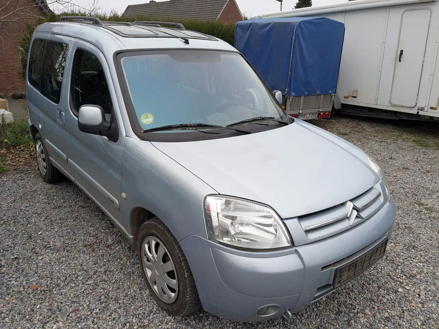 Citroen Berlingo Berlingo Pkw 2.0 HDI Grau - 2