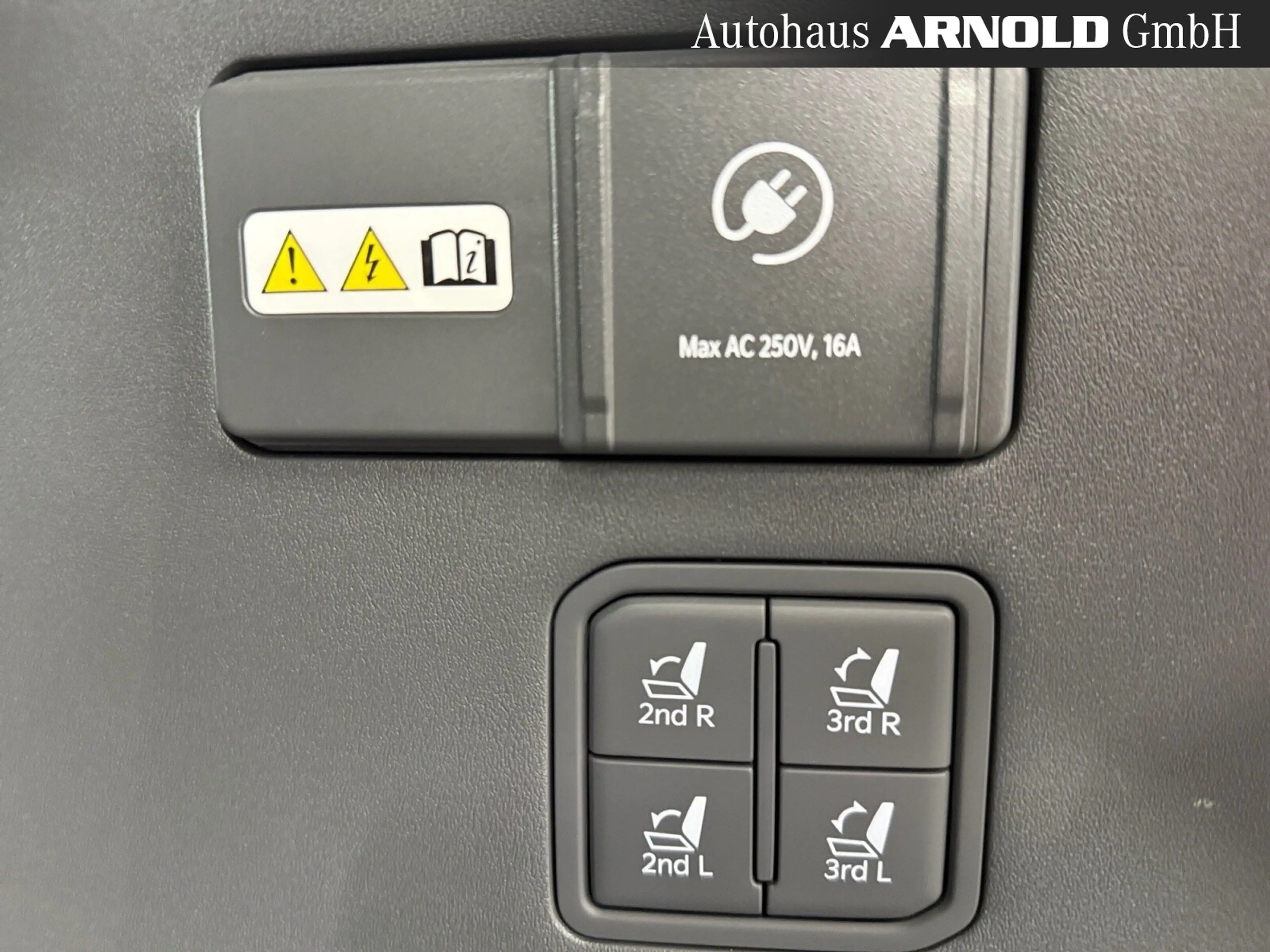 Kia EV9 EV9 AWD Massage Head-Up 7-Sitze Memory 360° LED — photo 15