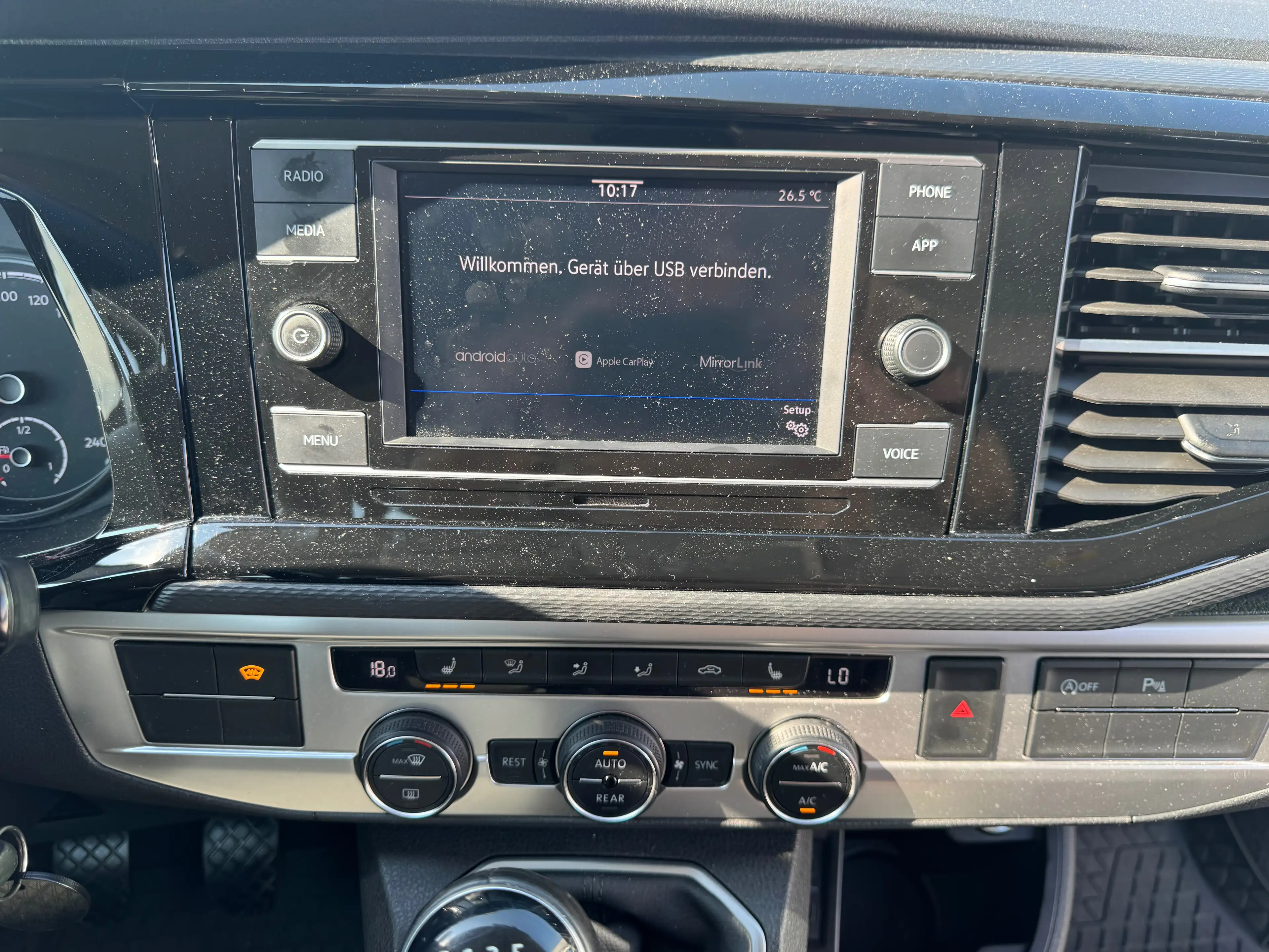 Volkswagen T6.1 Multivan Multivan/Luftstandheizung/AHK/6-Sitzer/Climatronic/Sitzheizung/Schiebefenster — photo 5