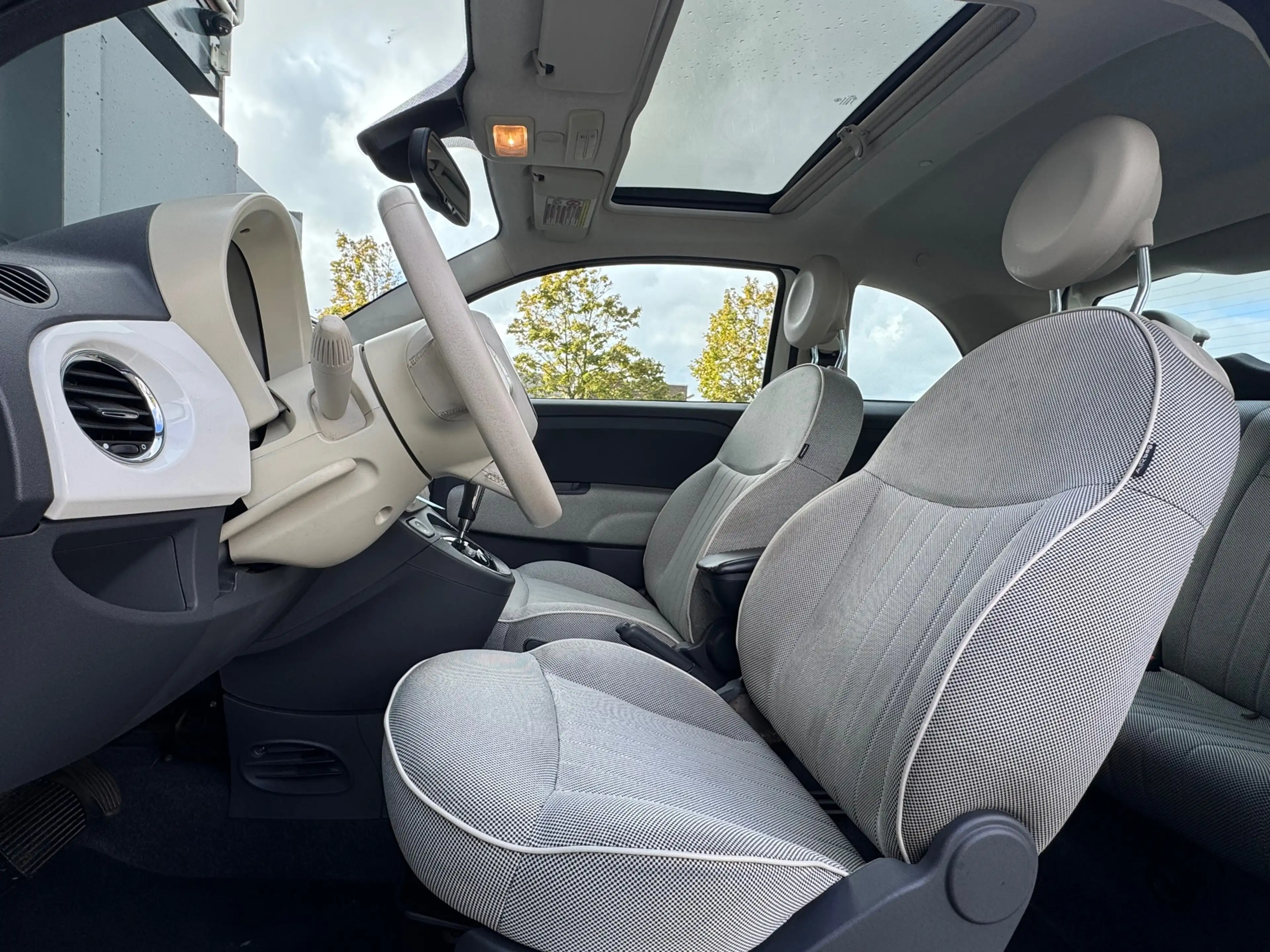 Fiat 500 1.2 Lounge Aut | Pano | Climate | 1e Eigenaar | Pd — photo 4