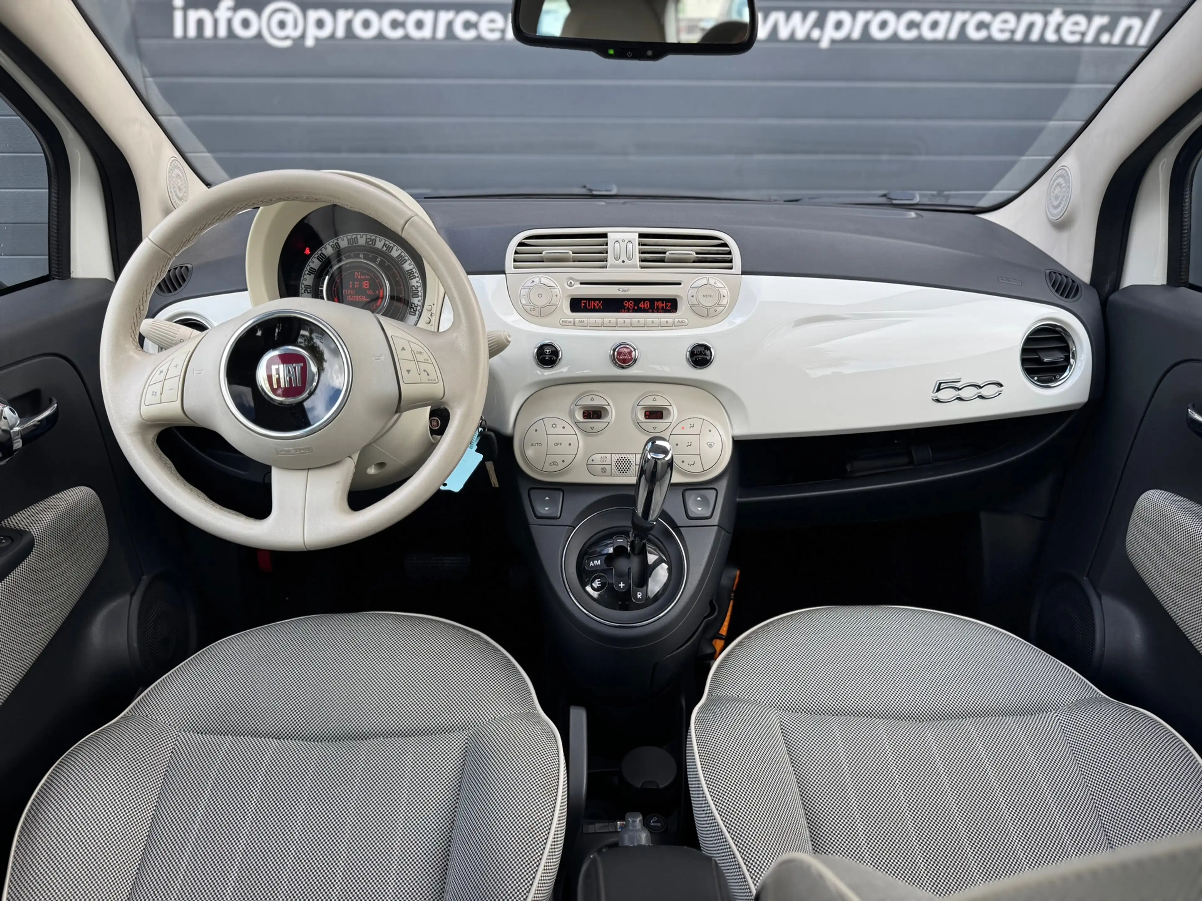 Fiat 500 1.2 Lounge Aut | Pano | Climate | 1e Eigenaar | Pd — photo 3