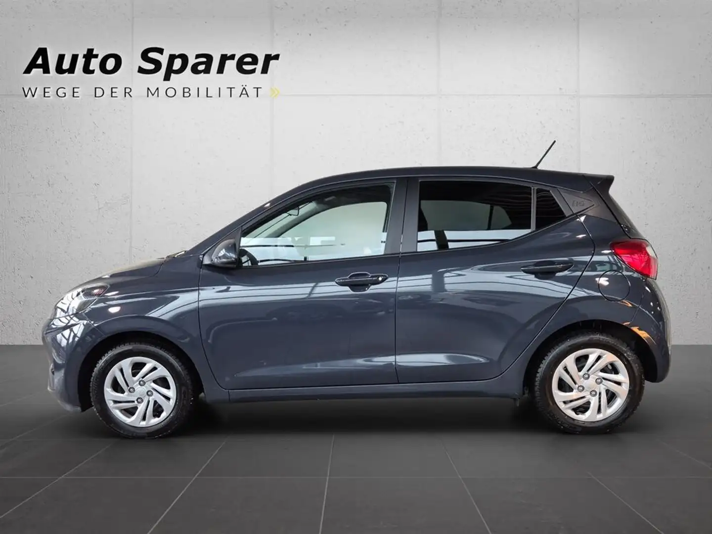 Hyundai i10 i Line Plus 1,0 MT Grau - 2