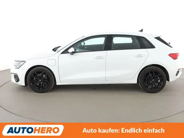 Audi A3 view 3