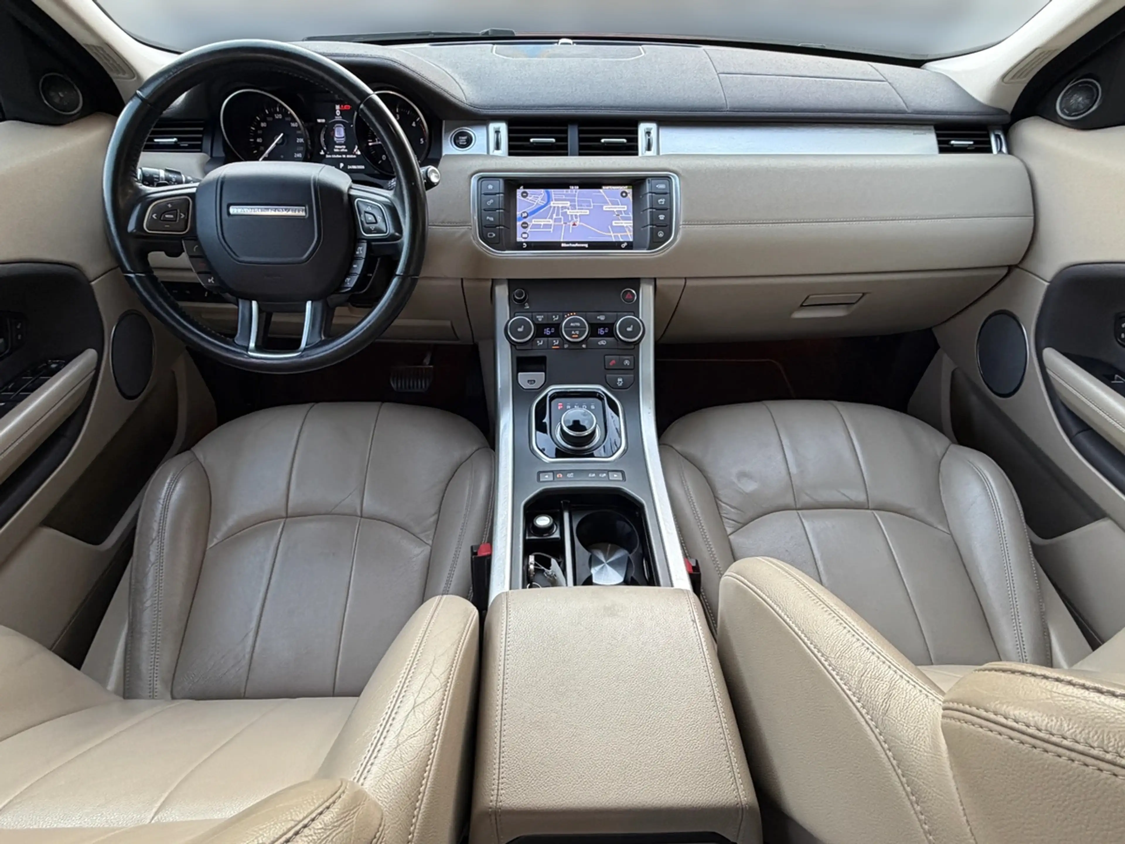 Land Rover Range Rover Evoque 2.0 Td4 SE — photo 8