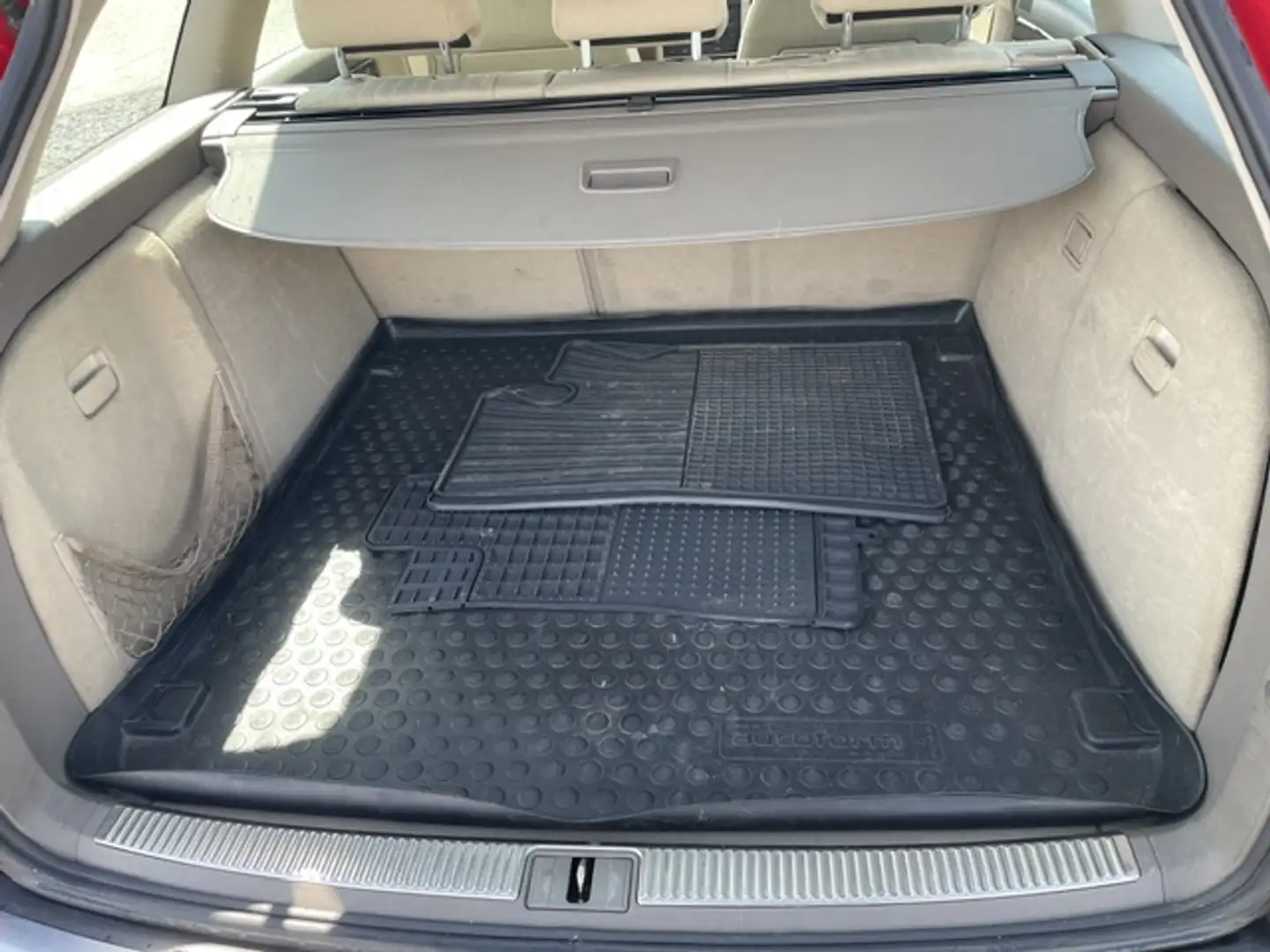 Audi A4 A4 Avant 1,9 TDI quattro Rot - 2