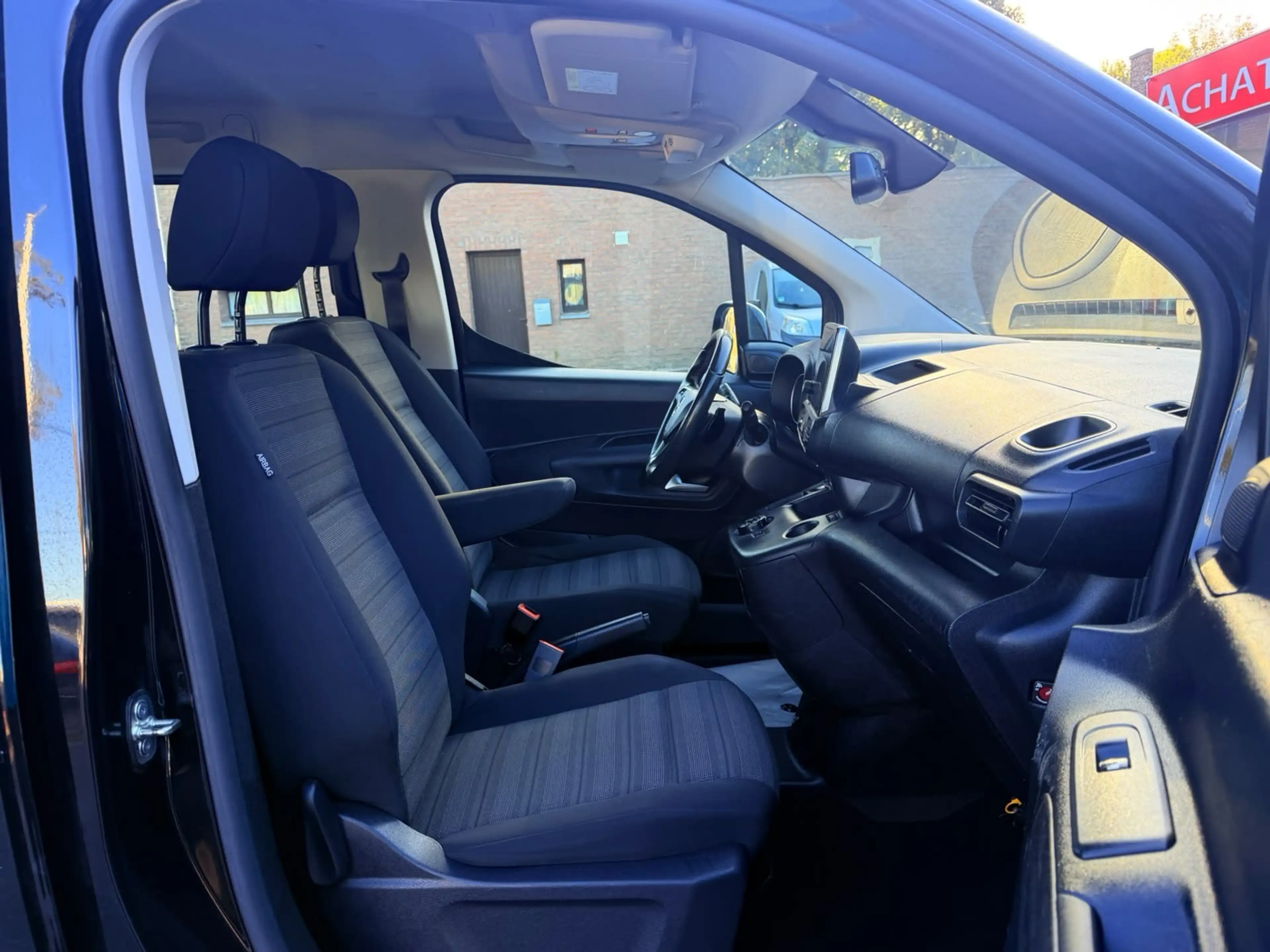Opel Combo Life Combo Life 1.2 T L2H1 Edition XL S/S (EU6.3) — photo 8