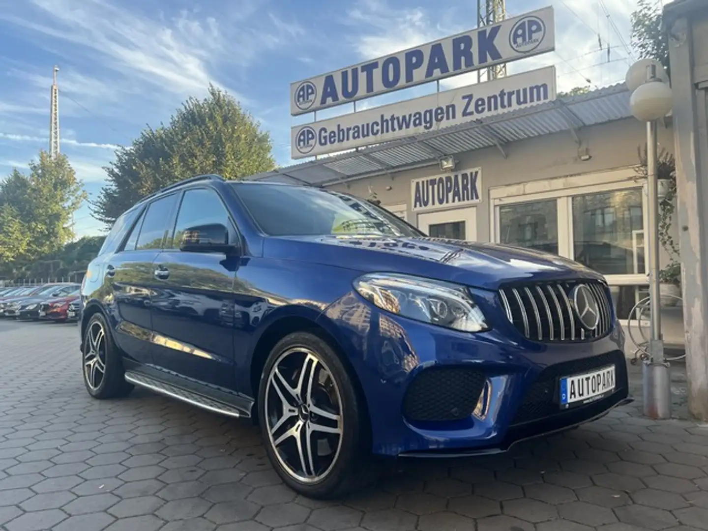 Mercedes-Benz GLE 43 AMG 4Matic**Vollausstattung** Blau - 1