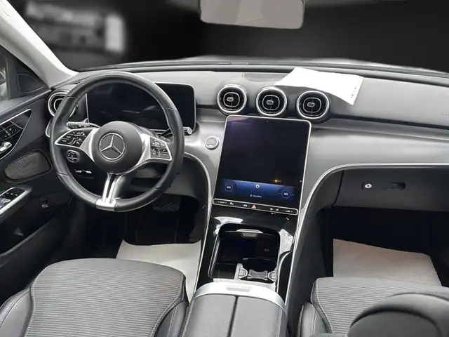 Mercedes-Benz C-Class view 15