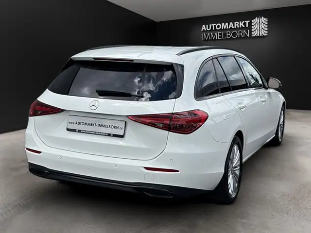 Mercedes-Benz C-Class view 11