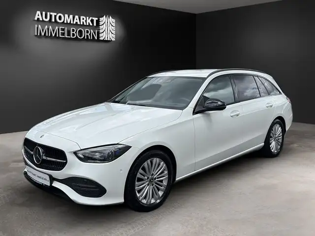 Mercedes-Benz C-Class view 4