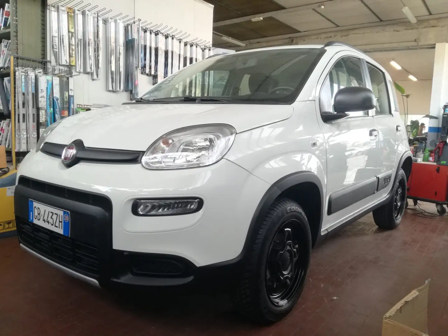 Fiat Panda TwinAir Turbo S&S 4x4 Trussardi Blanc - 1