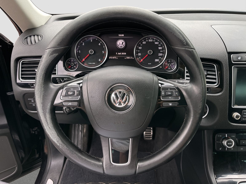 Volkswagen Touareg V6 TDI Executive Edition Leder/Navi/LED/ — photo 11