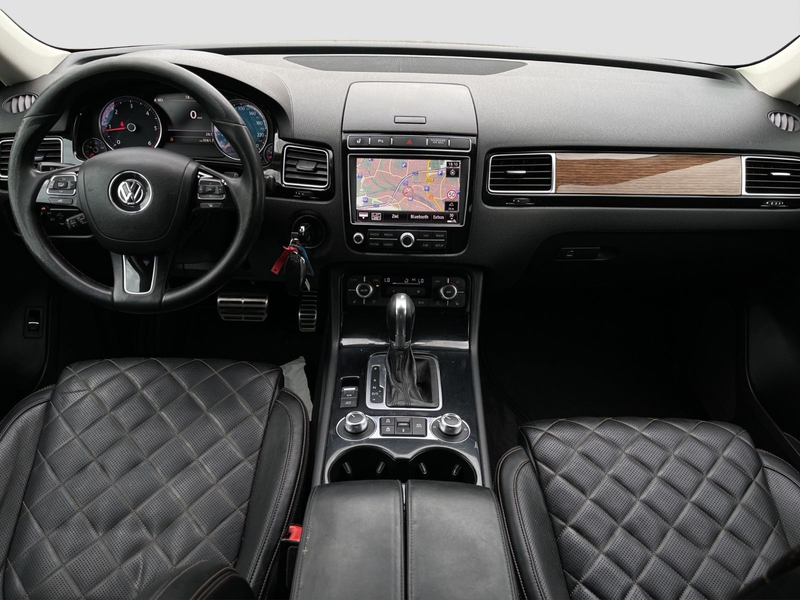 Volkswagen Touareg V6 TDI Executive Edition Leder/Navi/LED/ — photo 14