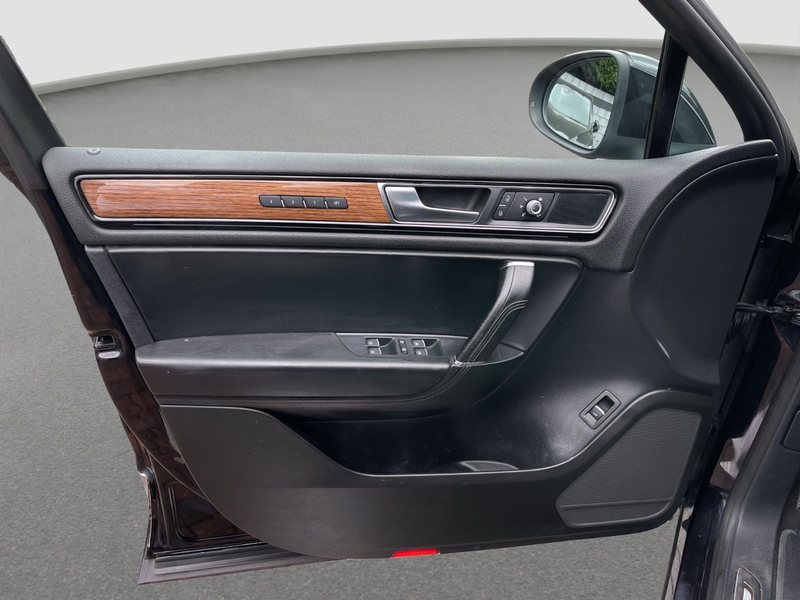 Volkswagen Touareg V6 TDI Executive Edition Leder/Navi/LED/ — photo 12
