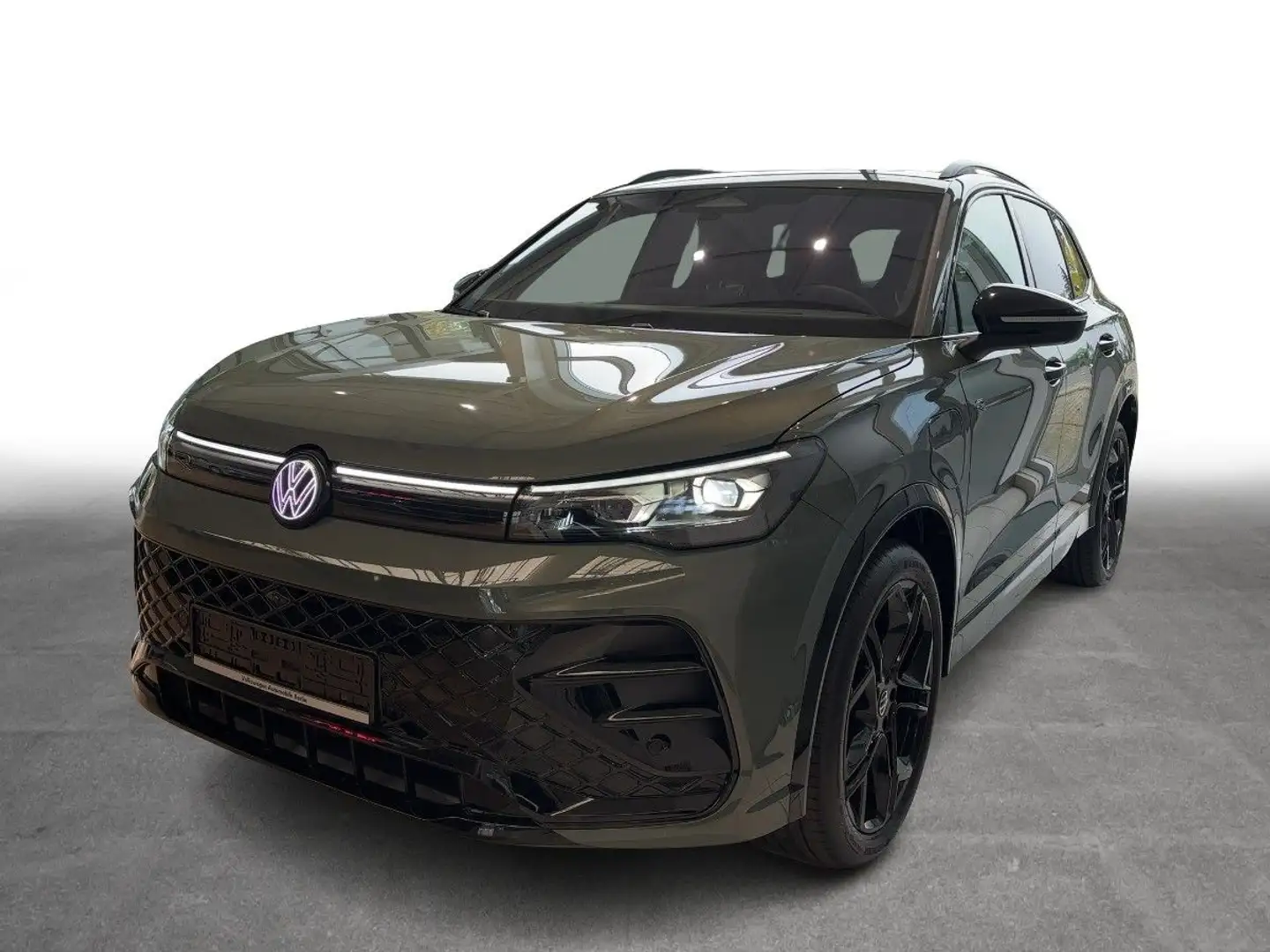 Volkswagen Tiguan 1,5 l eHybrid DSG R-Line Verfügb. 06/2026 Grün - 2