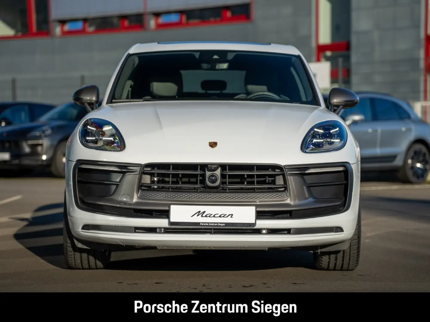 Porsche Macan T SurroundView/PSCB/Luftfederung/AHK/Sportabgasanl Weiß - 2