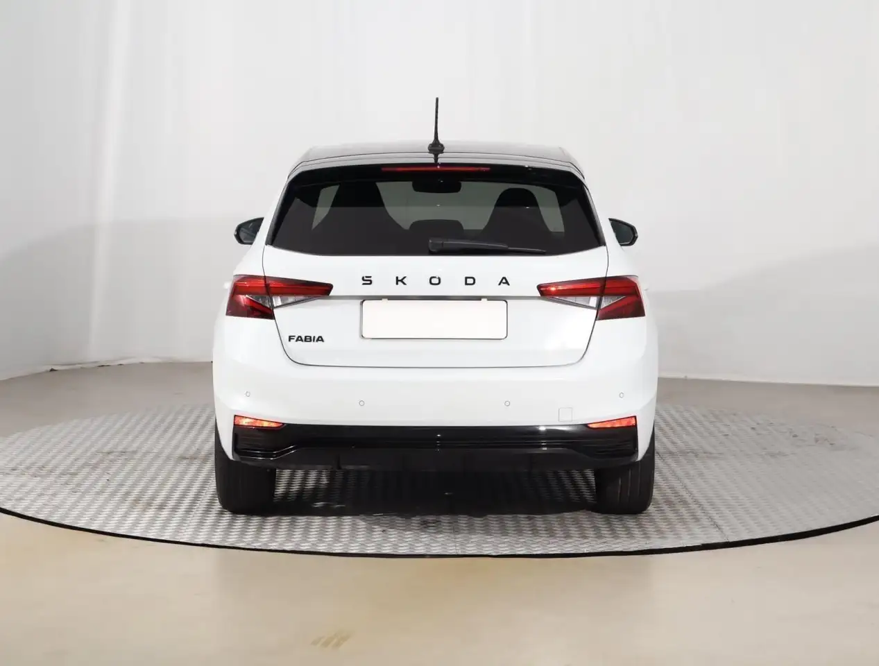 Skoda Fabia TSI Monte Carlo ColorConcept+Winterpaket, миниатюра 4