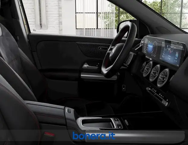 Mercedes-Benz Gla Class view 7