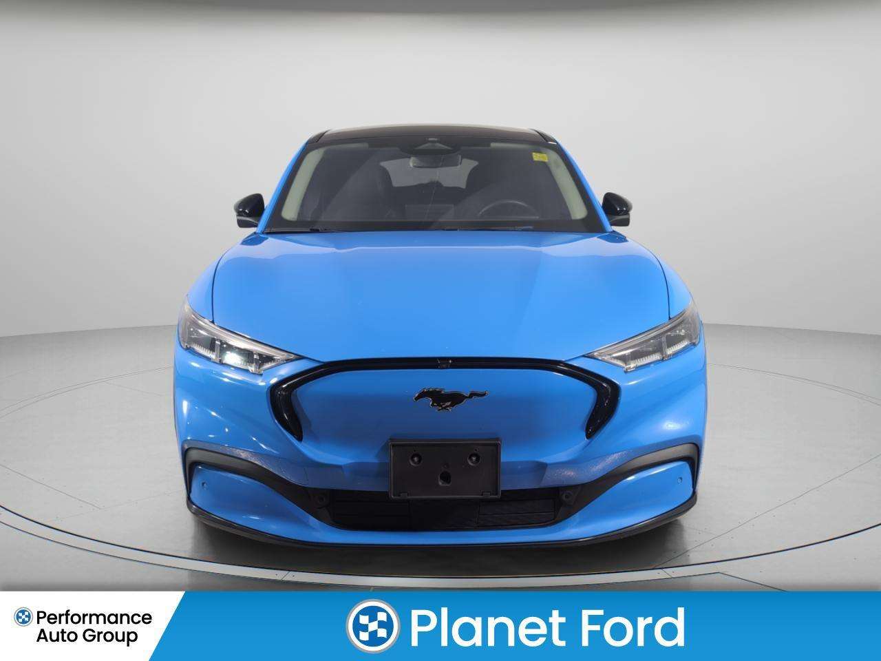 2023 Ford Mustang Mach-E Premium AWD Extended range B&O Pano Roof Amb light — снимка 1