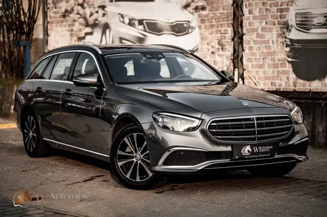 Mercedes-Benz E 300 T 360* AMBIENTE BURMESTER LED EXCLUSIVE