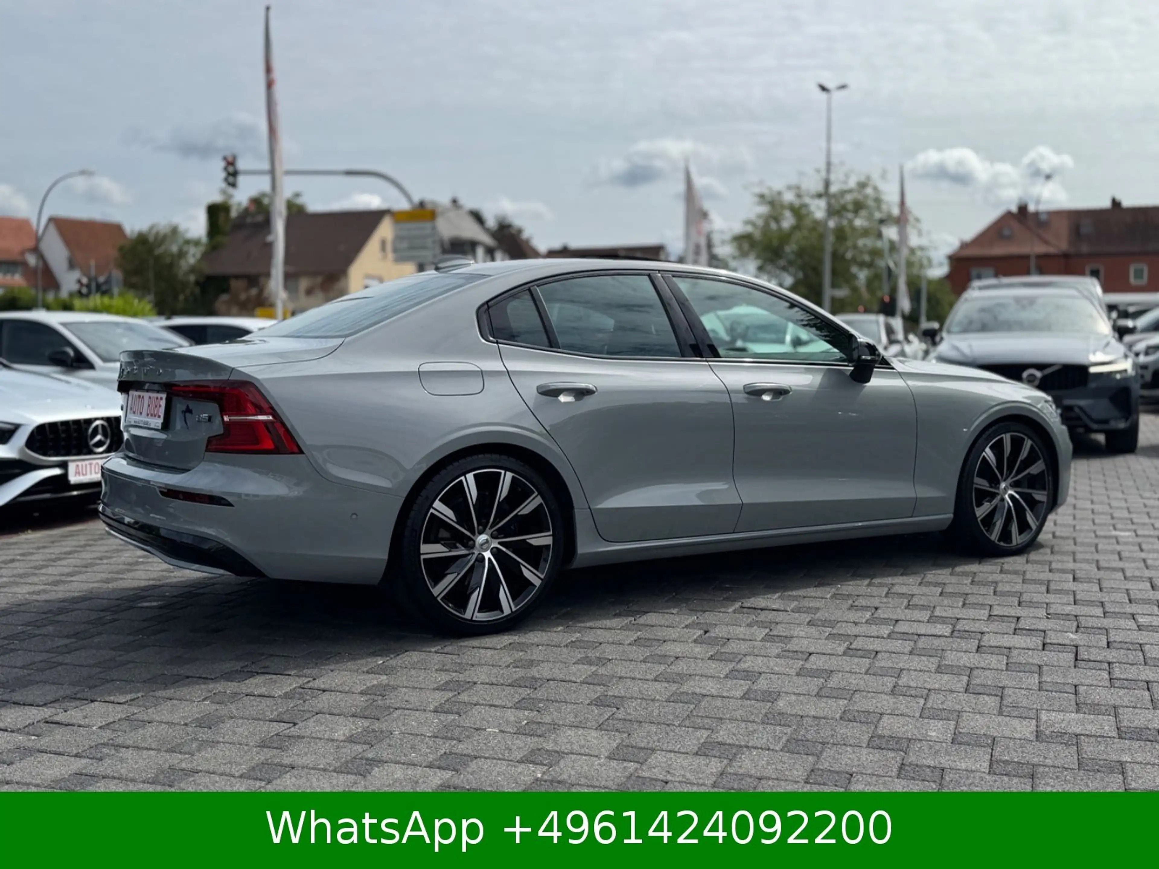 Volvo S60 Ultimate Dark AWD HUD|SCHIEBEDACH|1.HAND! — photo 8