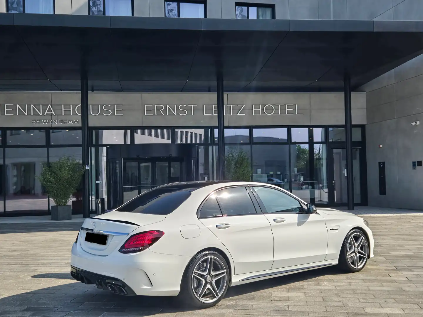 Mercedes-Benz C 63 AMG Speedshift MCT 9G Weiß - 2
