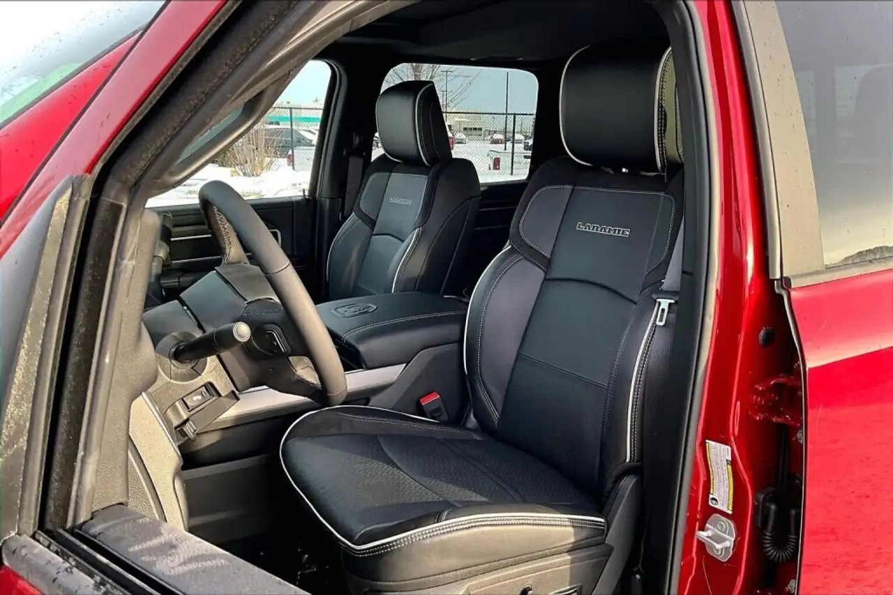 RAM 2500 снимка RAM 2500