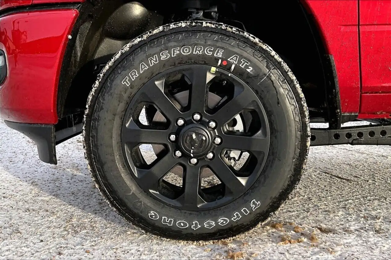 RAM 2500 снимка RAM 2500