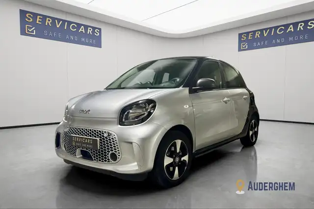 smart forFour 17.6 kWh EQ Comfort/PANO/CAM/GARANTIE 12 MOIS