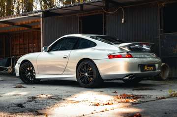 911 CARRERA 4 / COUPE / MANUAL / SLIDING ROOF / PDC / PSM