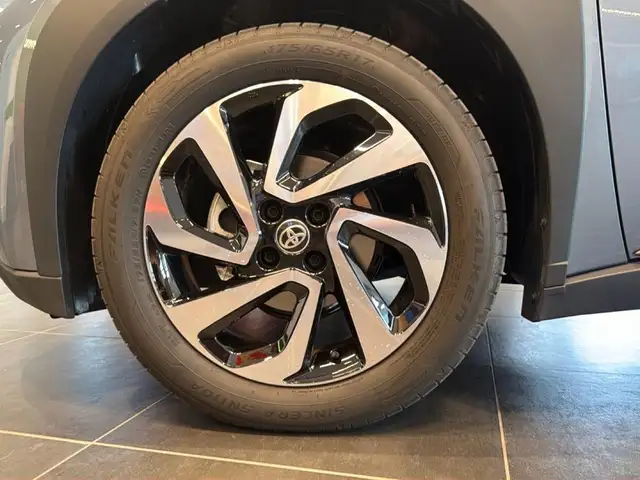Toyota Aygo view 8