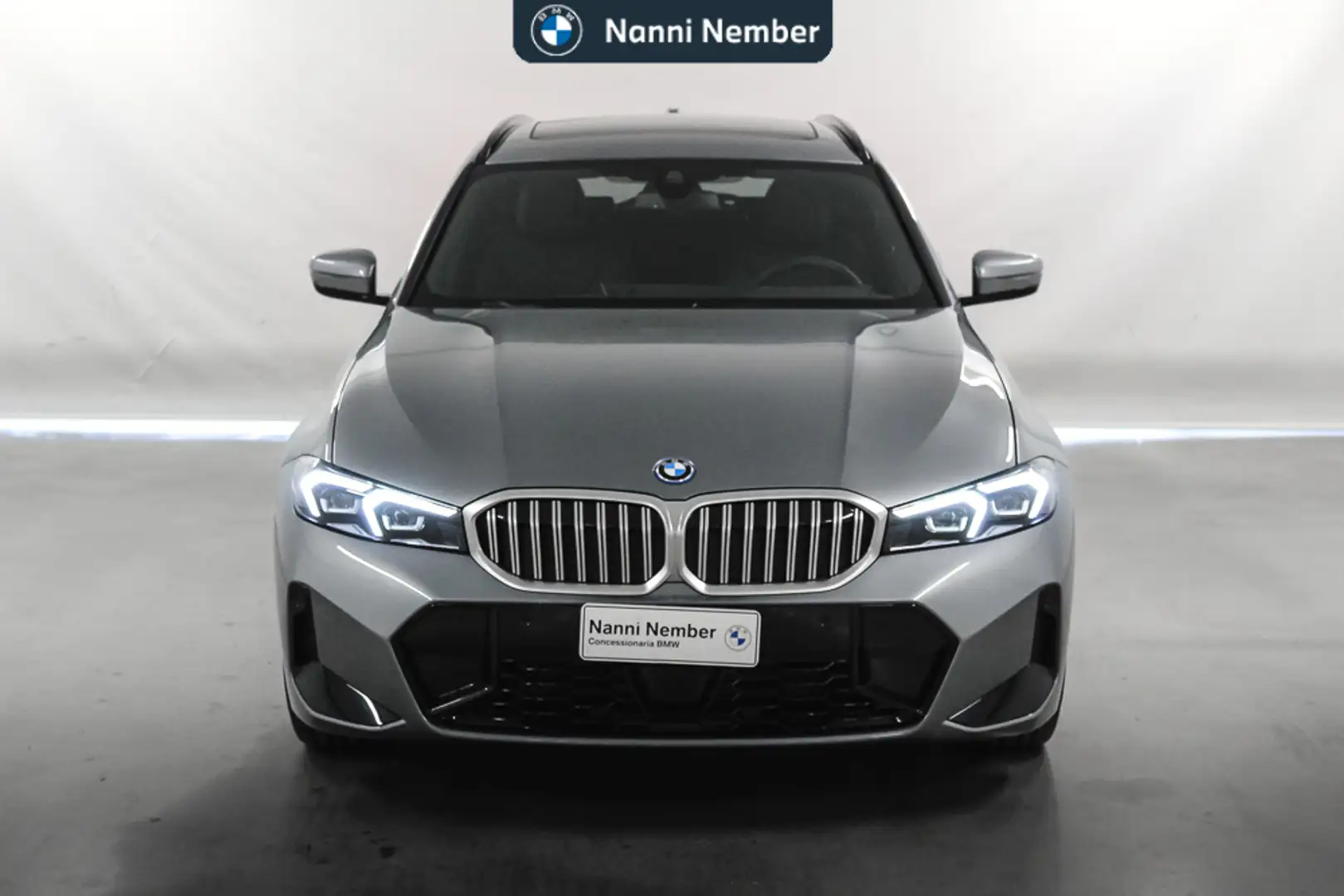 BMW 330 e Touring Hybrid Edition MSport Šedá - 2