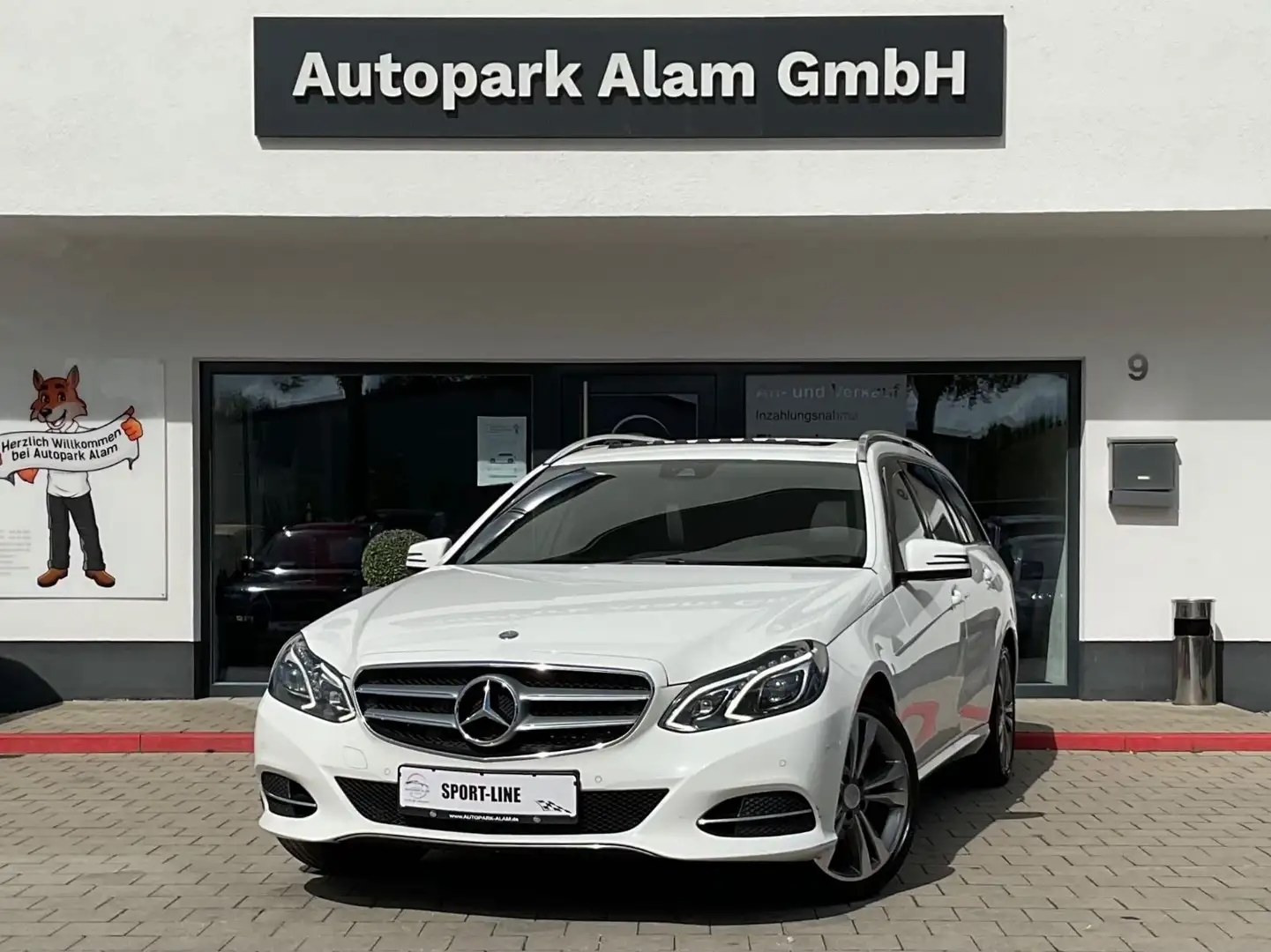 Mercedes-Benz E 350 BlueTec 4Matic AHK Navi Tempomat Blanc - 1
