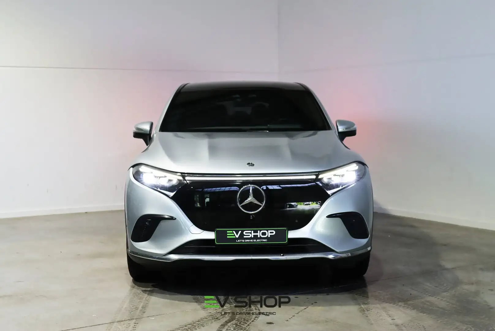 Mercedes-Benz EQS SUV EQS 450+ - Trekhaak - Pano - Burmester - 7zit Silber - 2